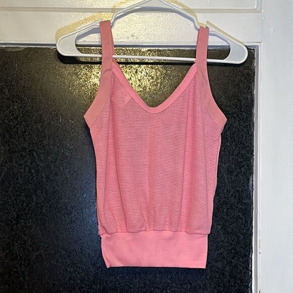 Just Arrived Women’s Coral Pink Spaghetti Strap Tank Top Size Small - Picture 4 of 4